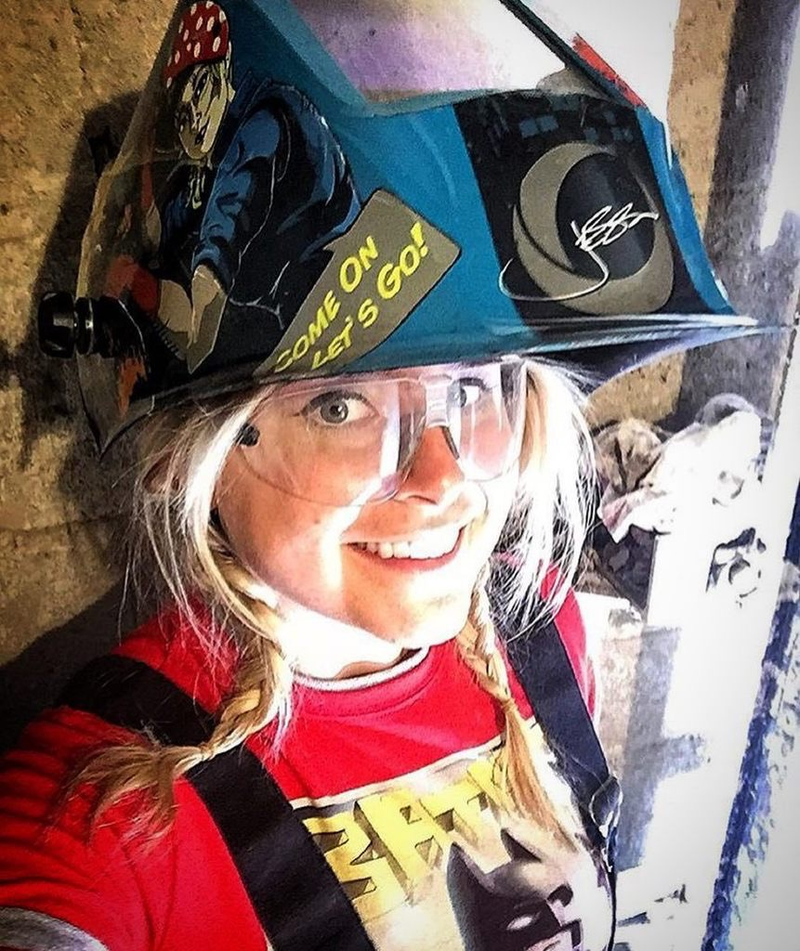 Photo is from Jessi Combs Twitter account @thejessicombs